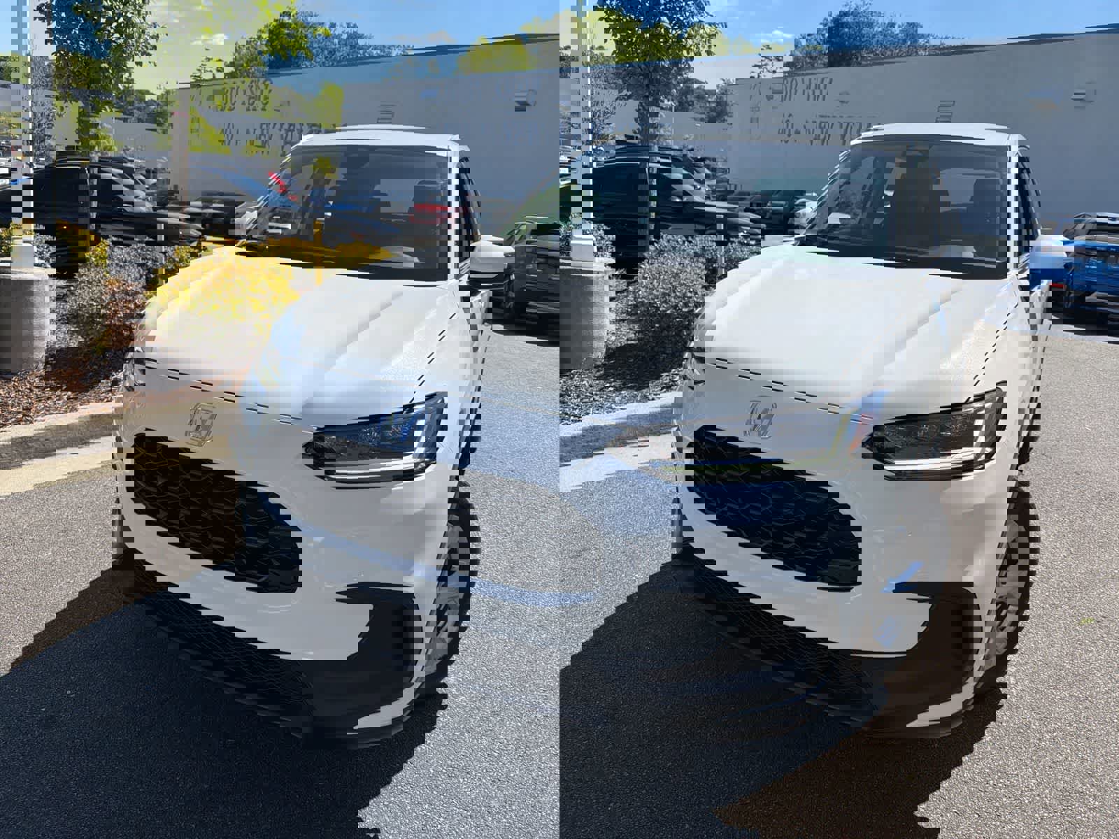 Used 2023 Honda HR-V LX image 1