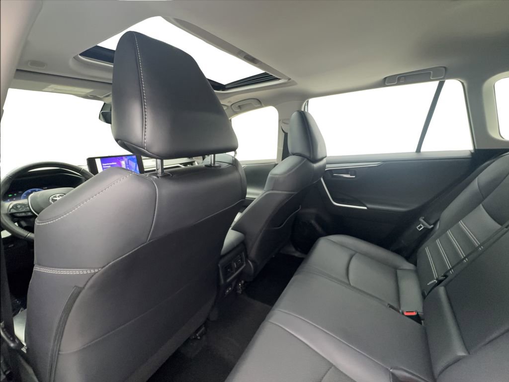 Used 2023 Toyota RAV4 Limited AWD/4WD image 21