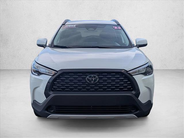 Used 2023 Toyota Corolla Cross LE video 2