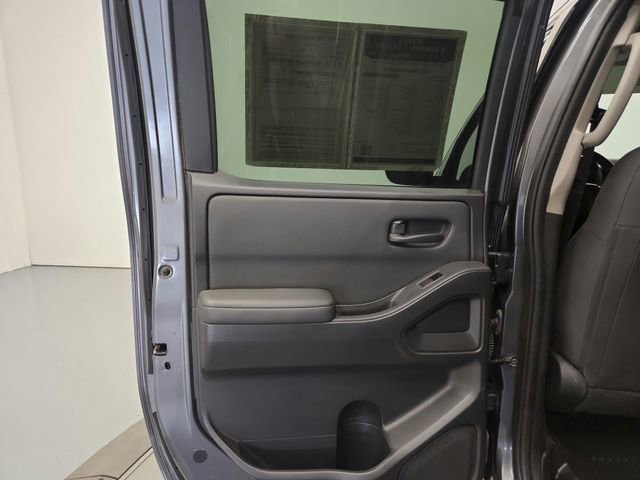 Used 2022 Nissan Frontier S image 26