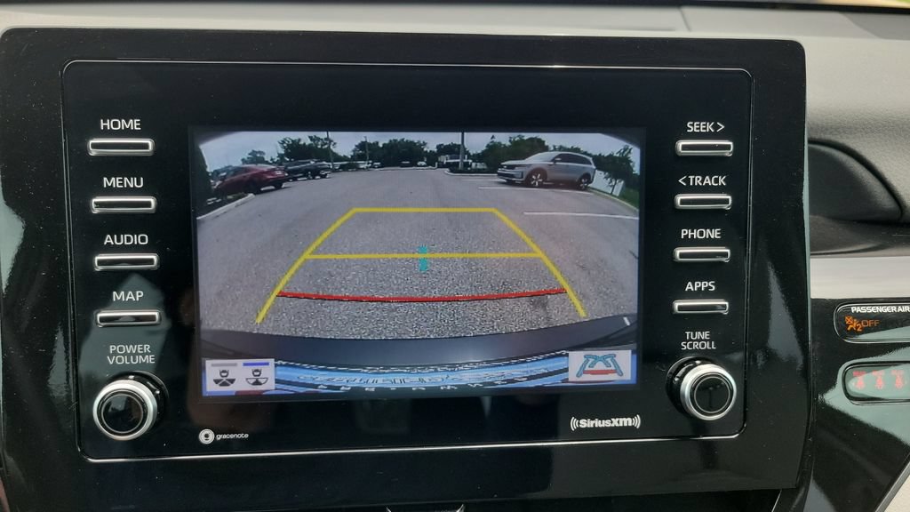 Used 2024 Toyota Camry SE w/ Convenience Package FWD image 17