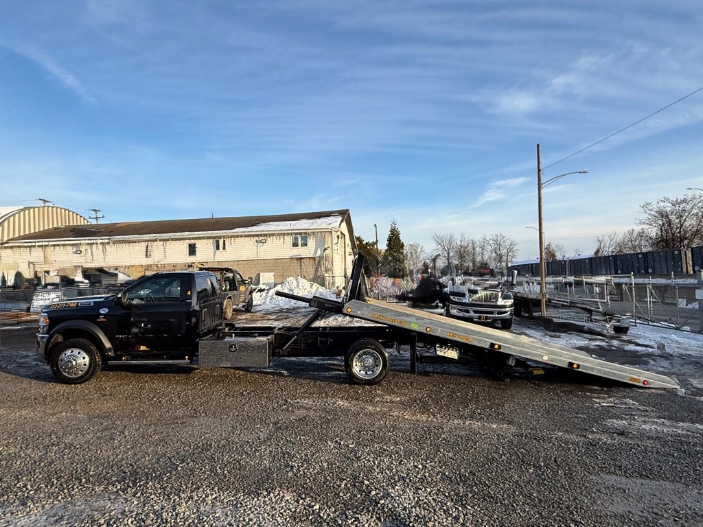 Used 2022 RAM 5500 SLT w/ Quick Order Package 2YG SLT AWD/4WD image 16