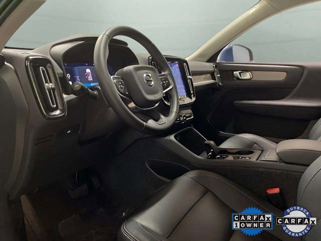 Used 2025 Volvo XC40 B5 Core image 66