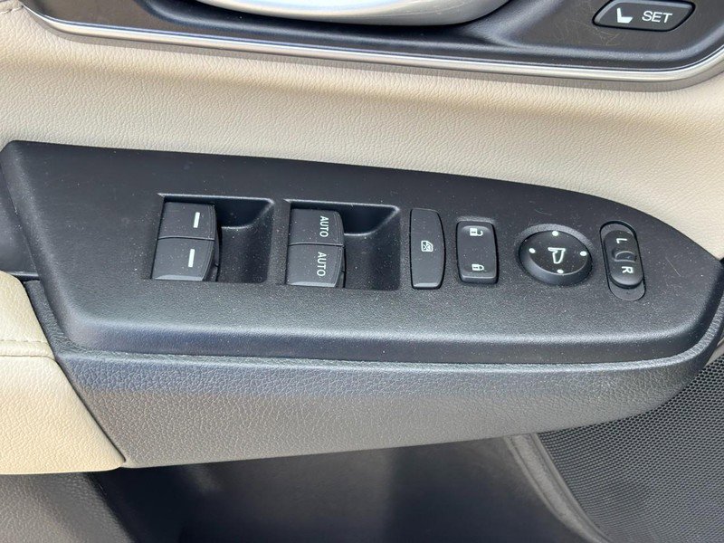 Used 2022 Honda CR-V Touring image 18