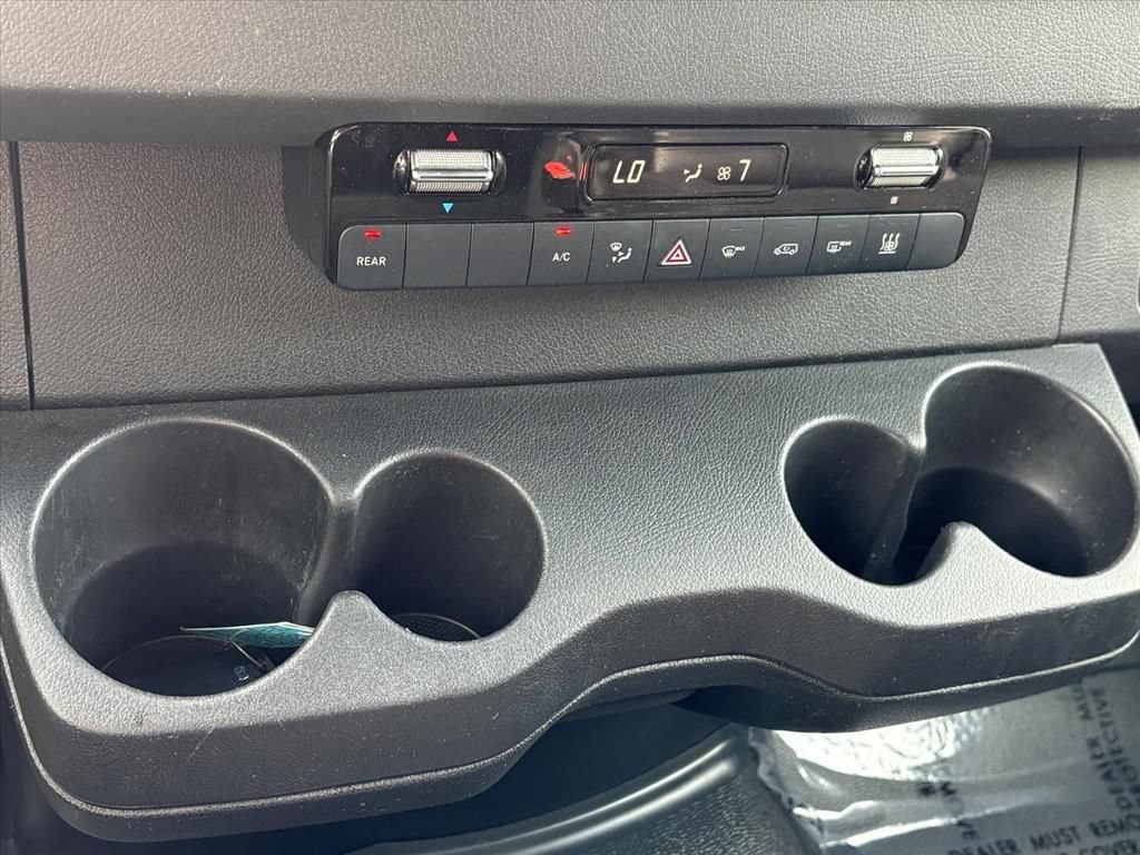 Used 2019 Mercedes-Benz Sprinter 2500 image 22