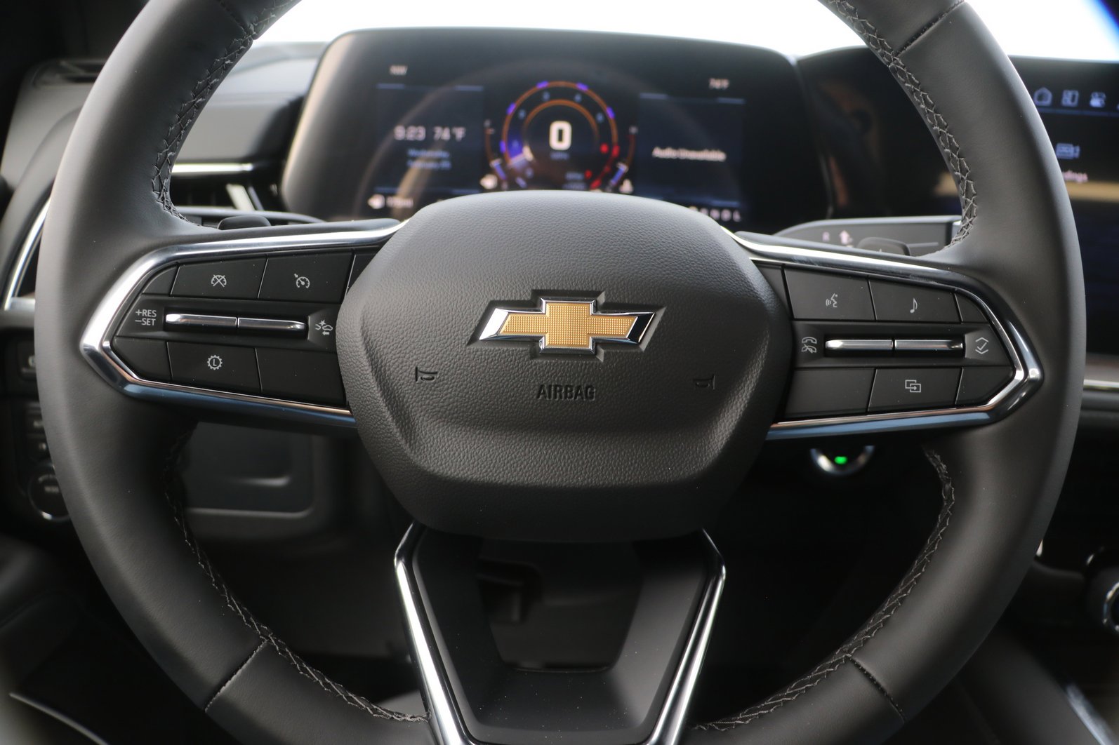 New 2026 Chevrolet Suburban LS image 2