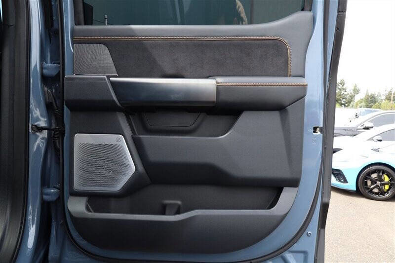 Used 2023 Ford F350 Platinum AWD/4WD image 31