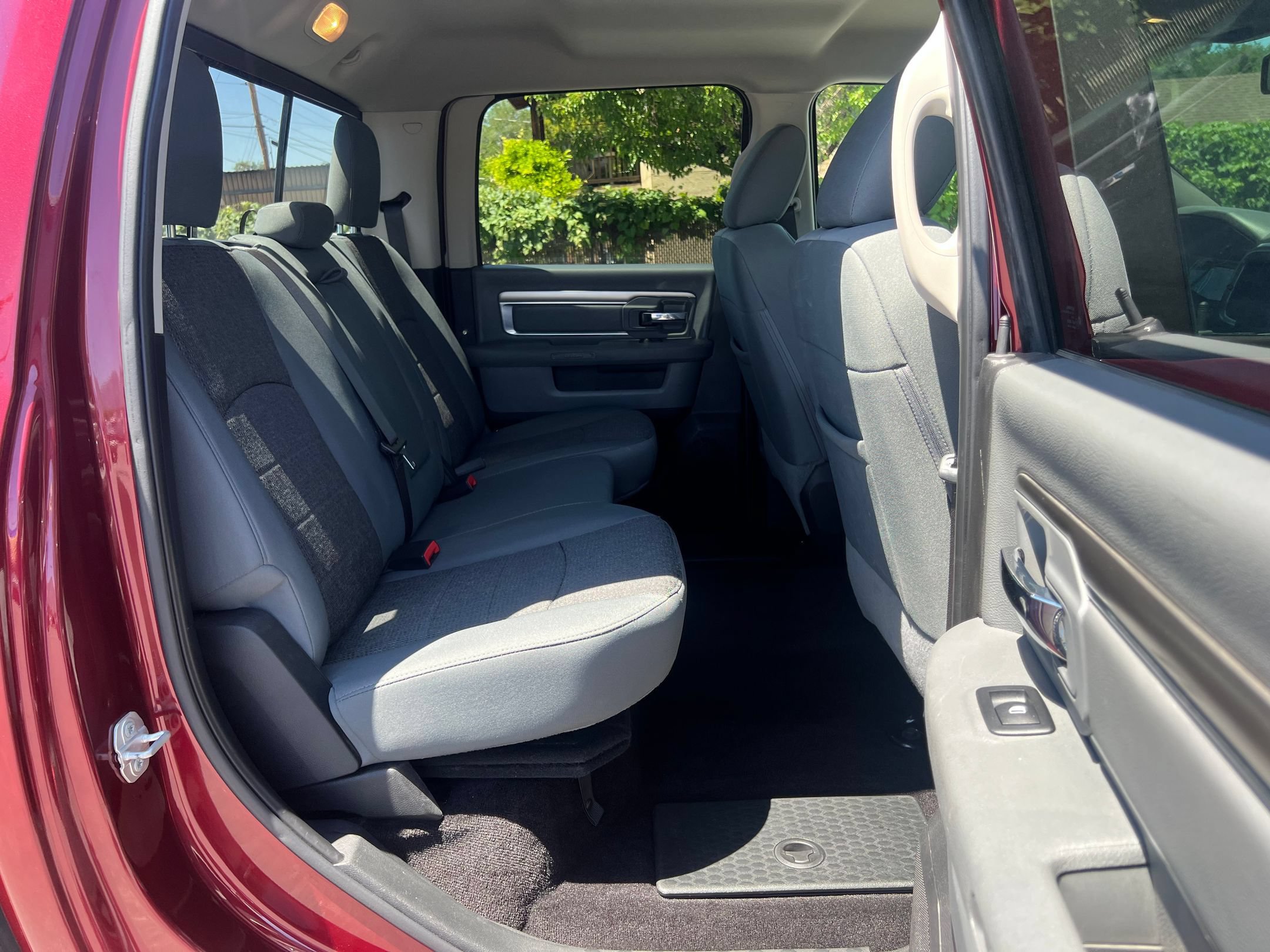 Used 2018 RAM 1500 Big Horn AWD/4WD image 27