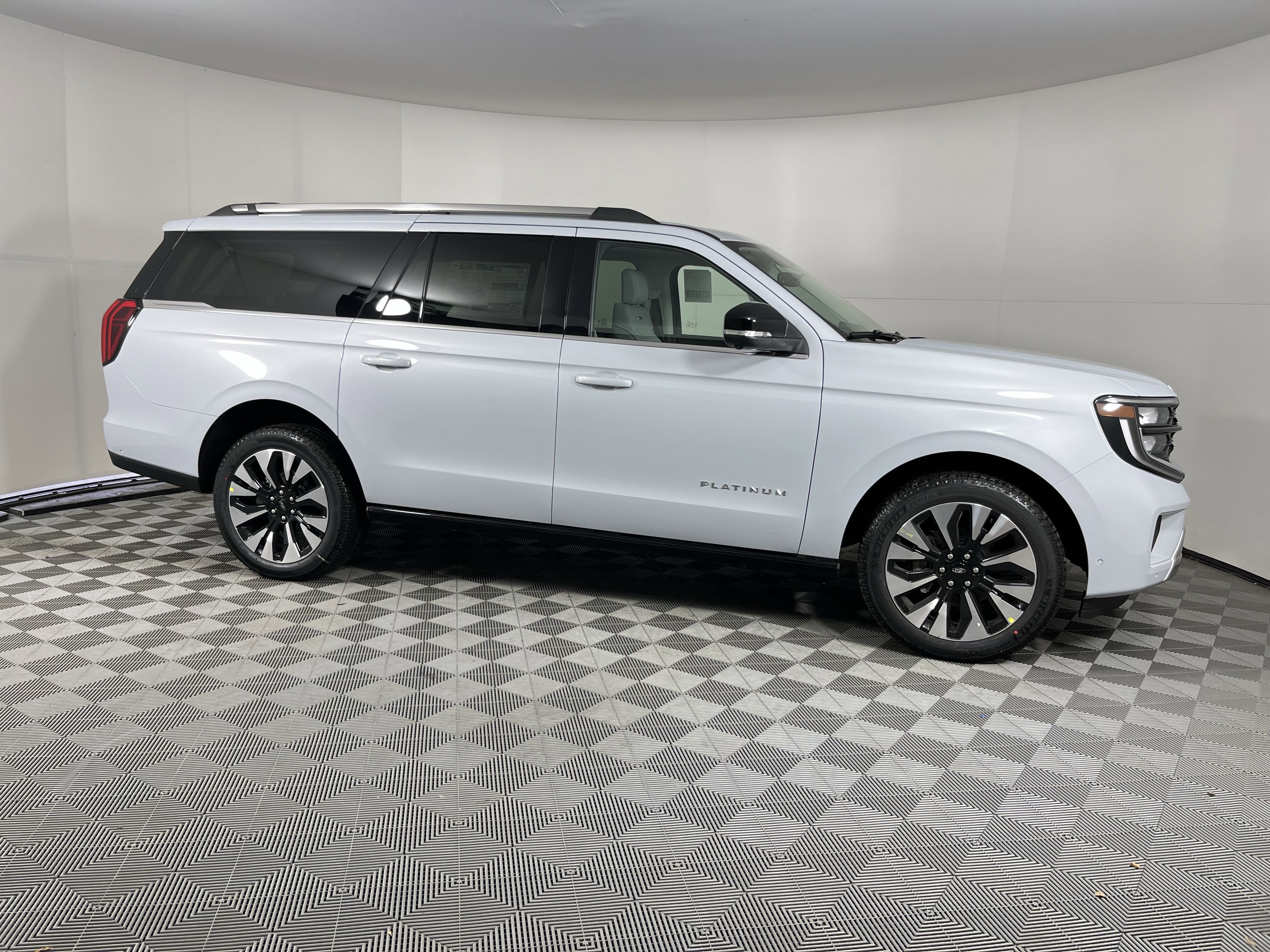 New 2025 Ford Expedition Max Platinum w/ Platinum Ultimate Package image 6