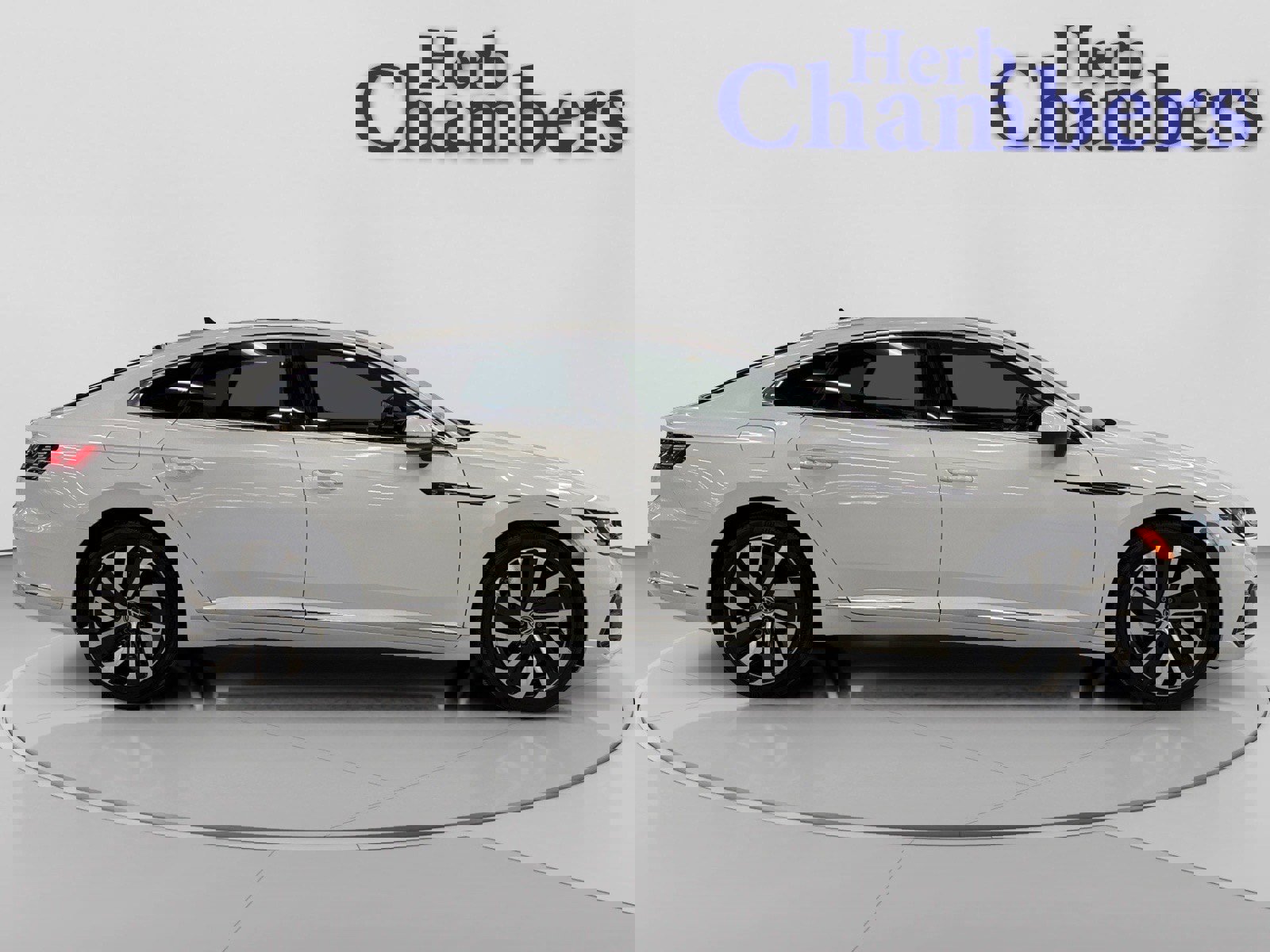 Used 2021 Volkswagen Arteon SEL image 2