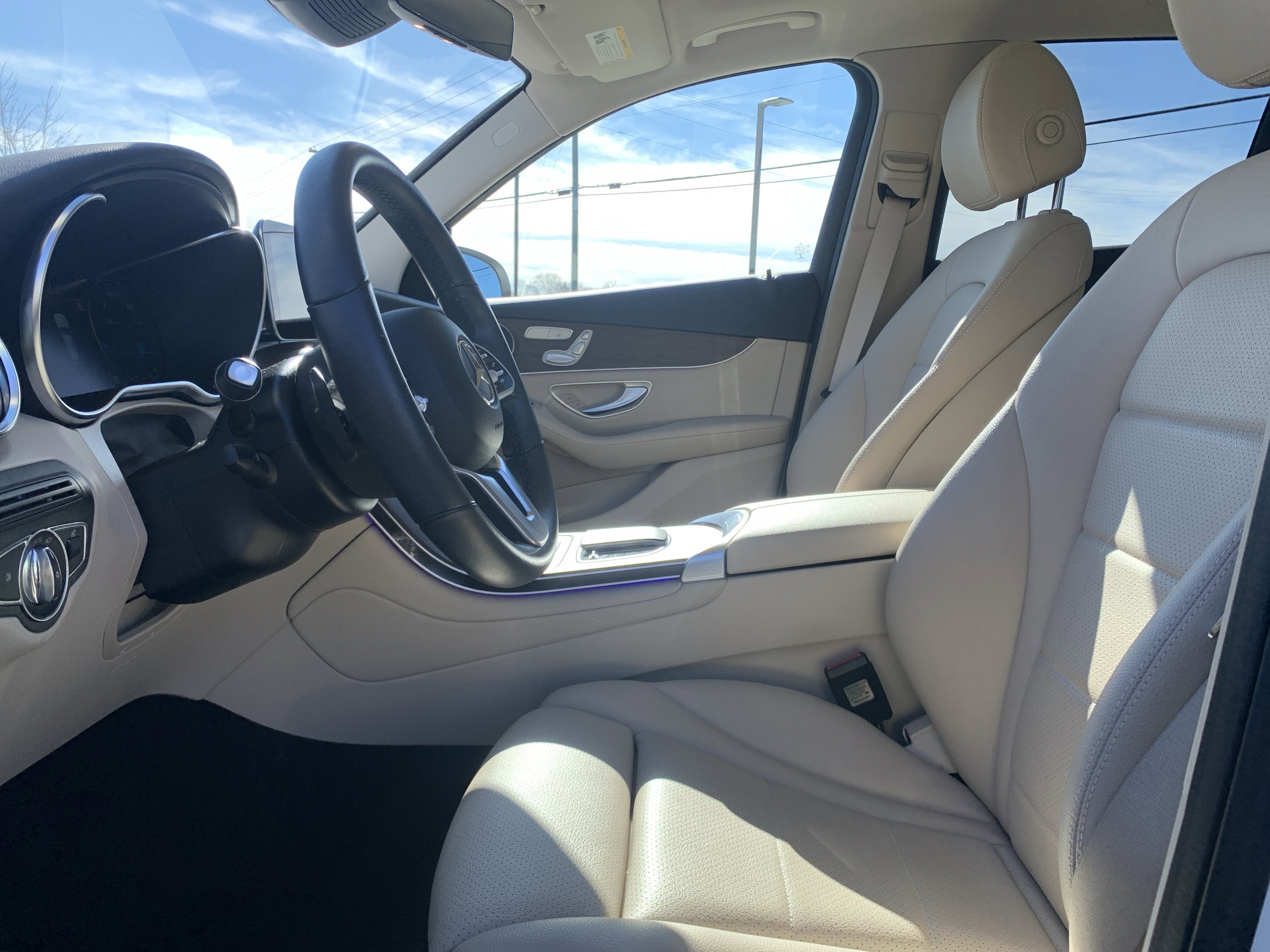 Used 2022 Mercedes-Benz GLC 300 4MATIC image 16