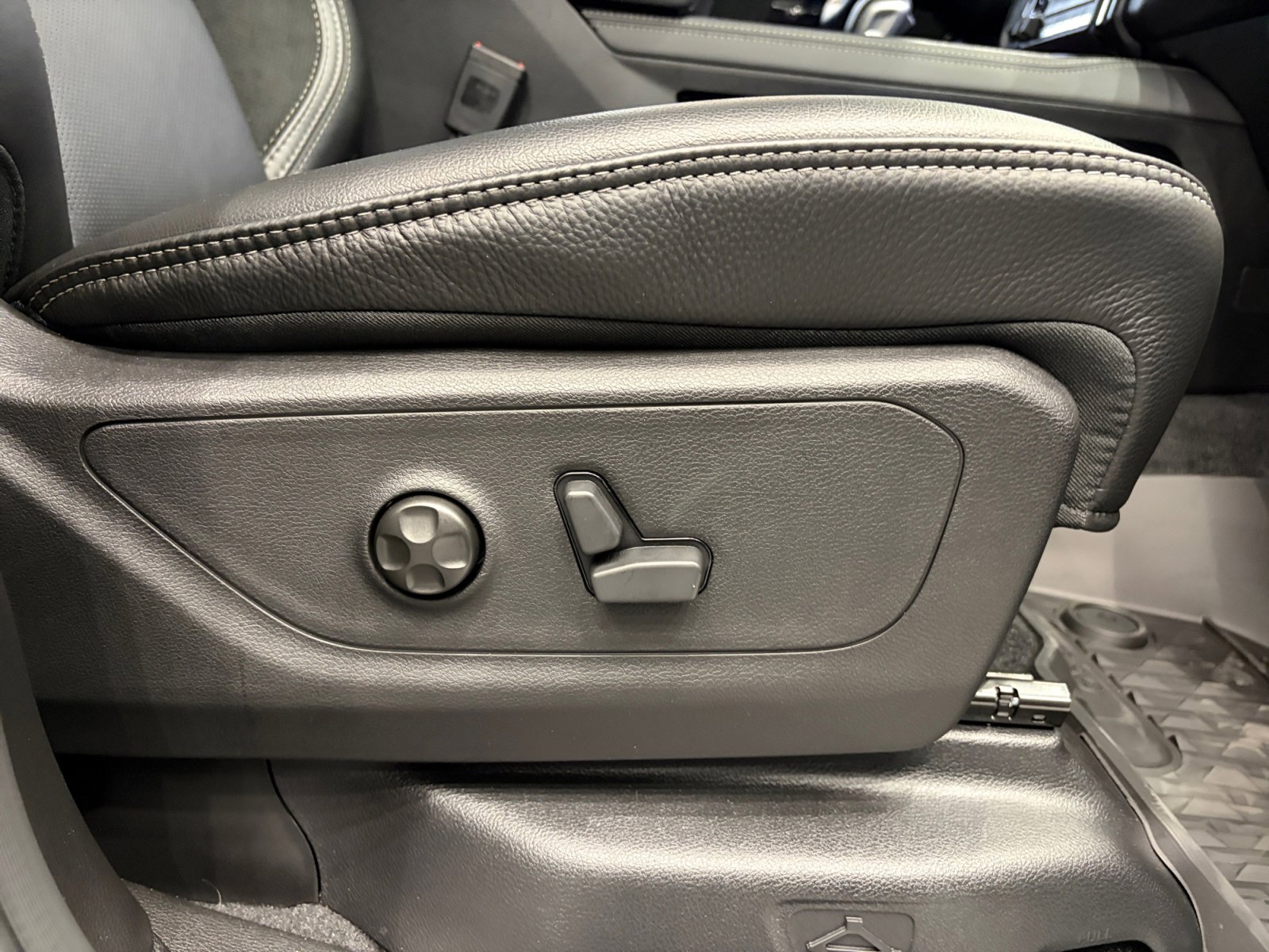 New 2026 RAM 1500 RHO AWD/4WD image 33