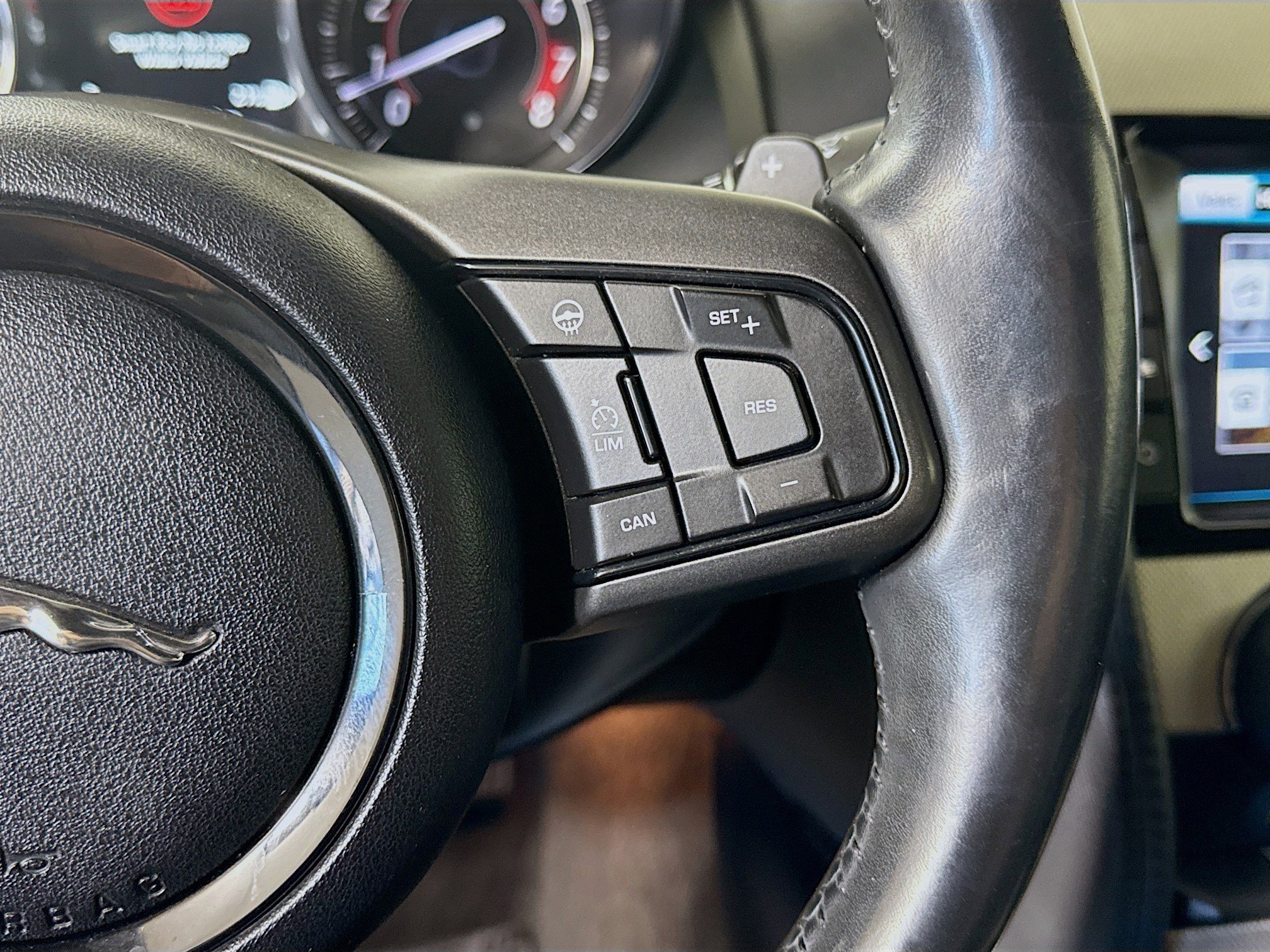 Used 2016 Jaguar F-TYPE Convertible image 15