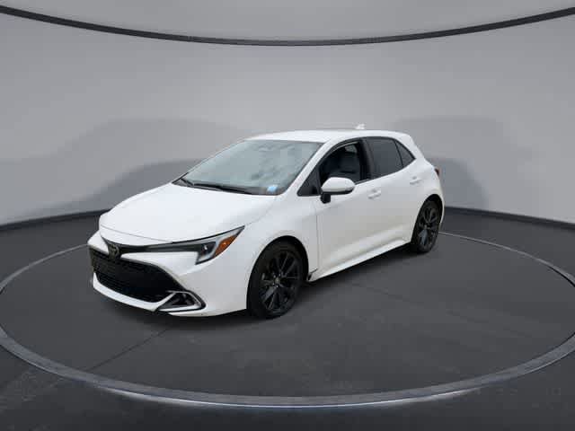 Used 2025 Toyota Corolla XSE FWD image 4