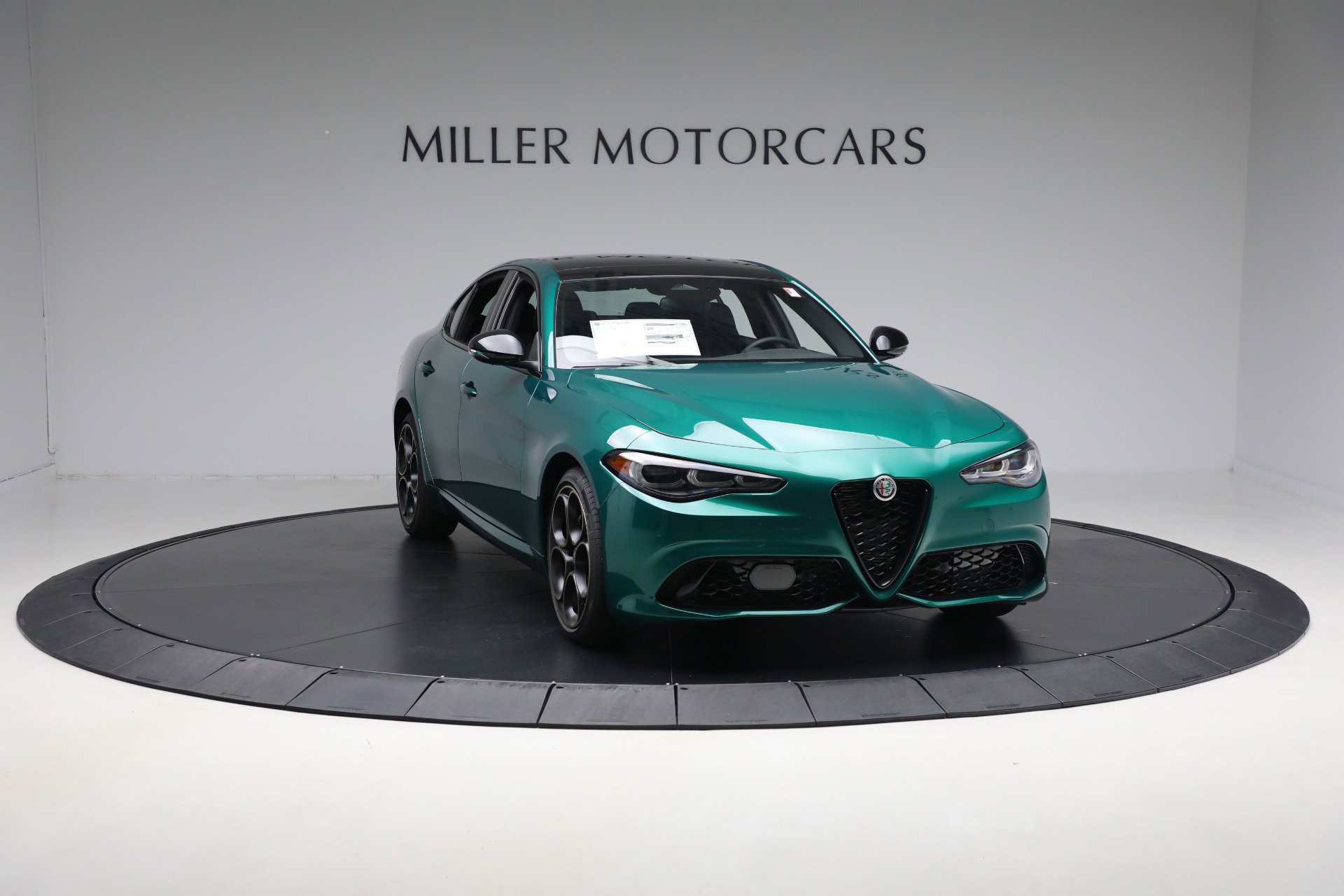 New 2025 Alfa Romeo Giulia AWD w/ Driving Assist Package image 10