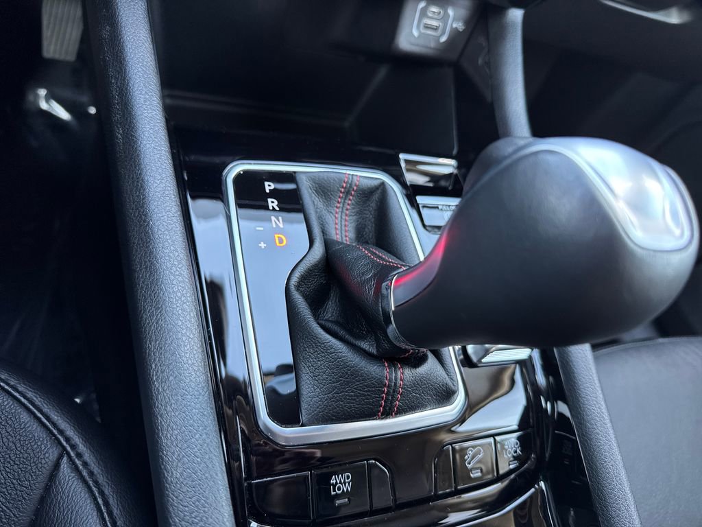 Used 2022 Jeep Compass Trailhawk w/ Trailhawk Convenience Group image 28