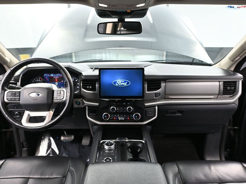 Used 2024 Ford Expedition Max XLT image 26