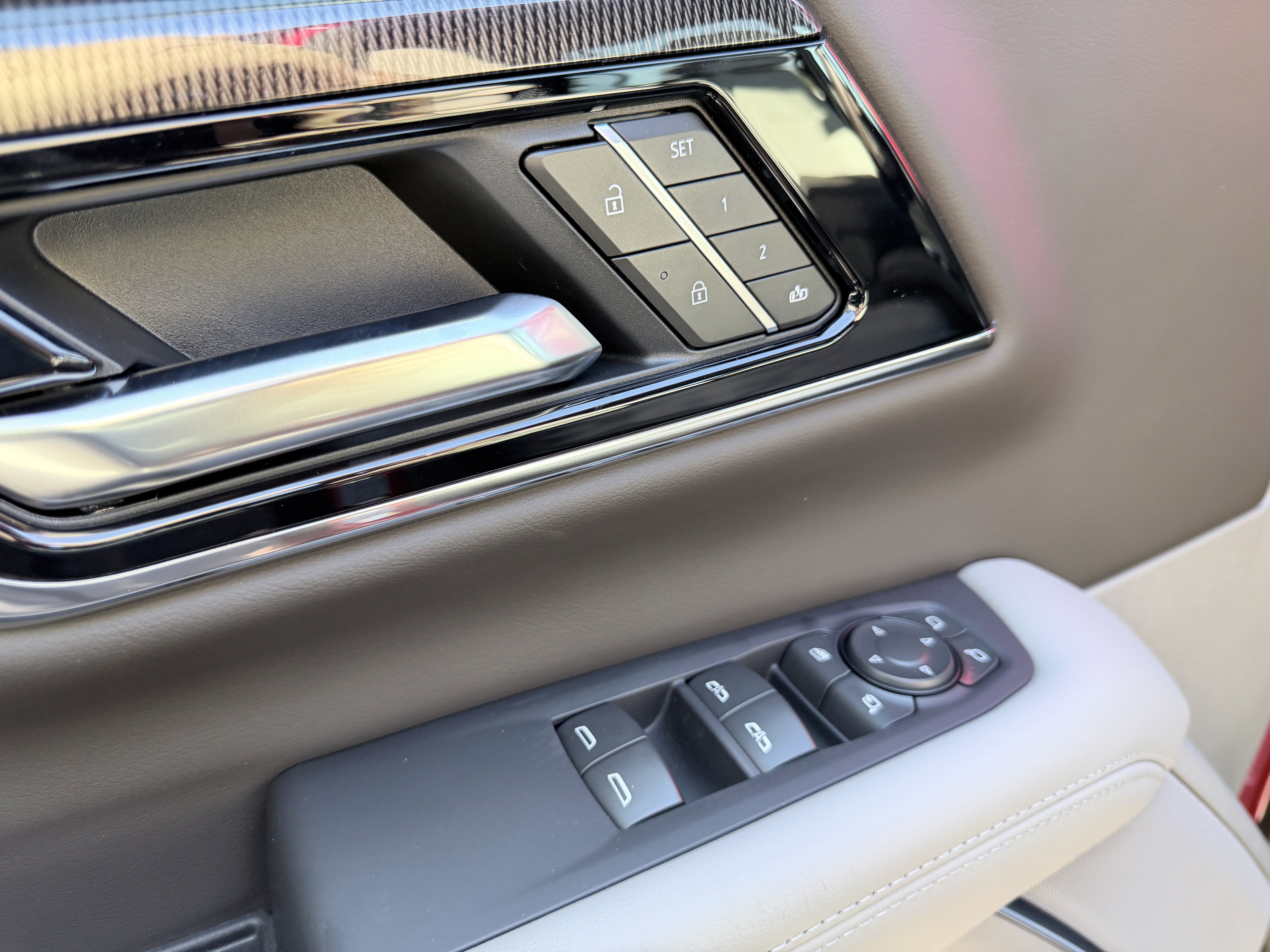New 2026 GMC Yukon Elevation AWD/4WD image 15