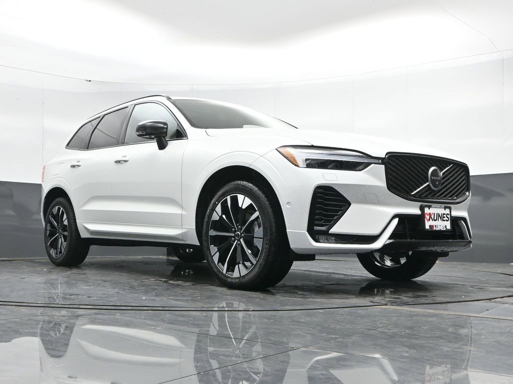 New 2026 Volvo XC60 B5 Plus w/ Climate Package image 42
