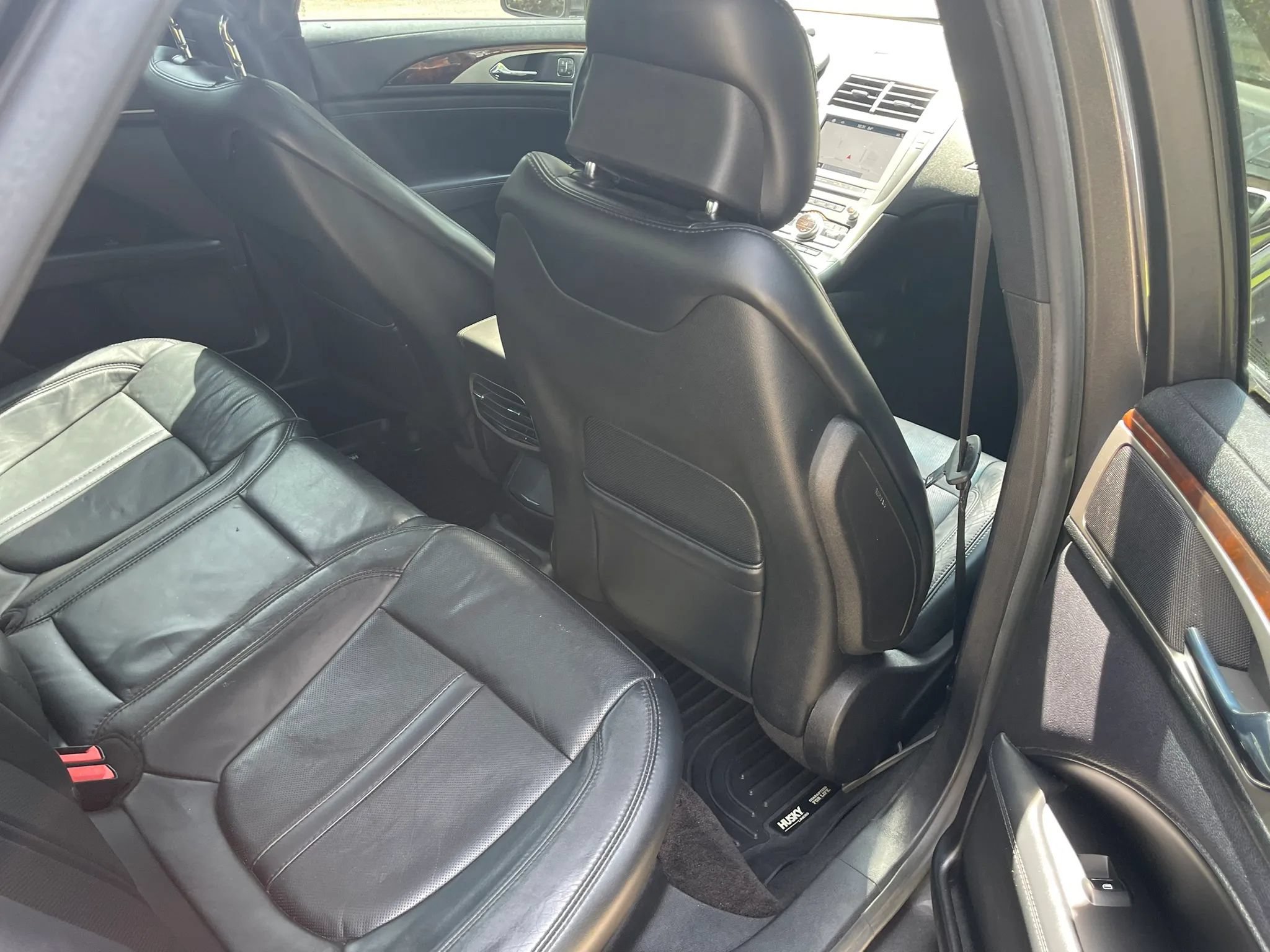 Used 2017 Lincoln MKZ Reserve FWD image 13