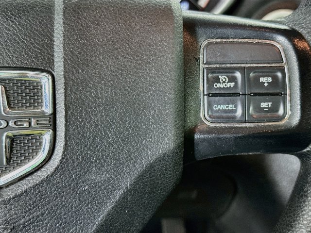 Used 2019 Dodge Journey SE w/ Blacktop Package FWD image 12