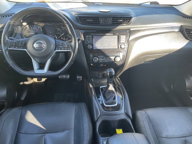 Used 2018 Nissan Rogue Sport SL w/ SL Premium Package image 3