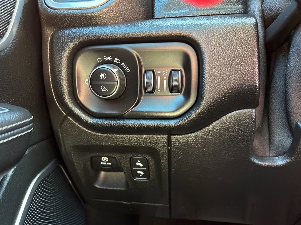 Used 2021 RAM 1500 Laramie image 35