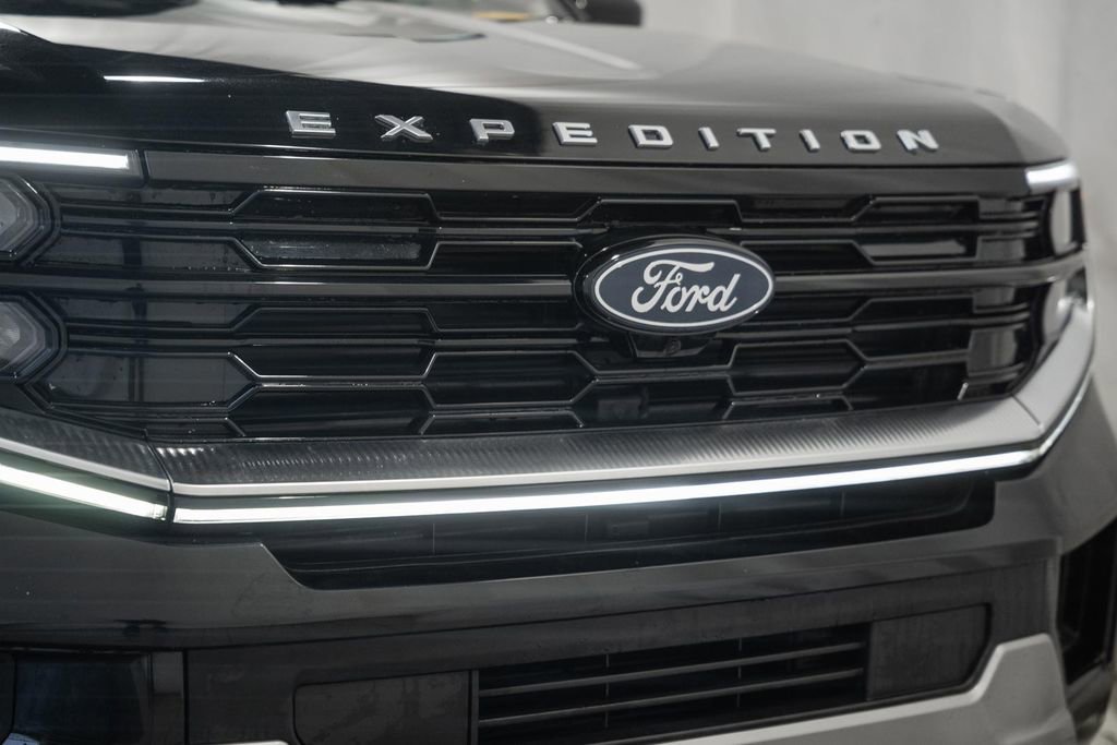 Used 2025 Ford Expedition Max Platinum AWD/4WD image 21