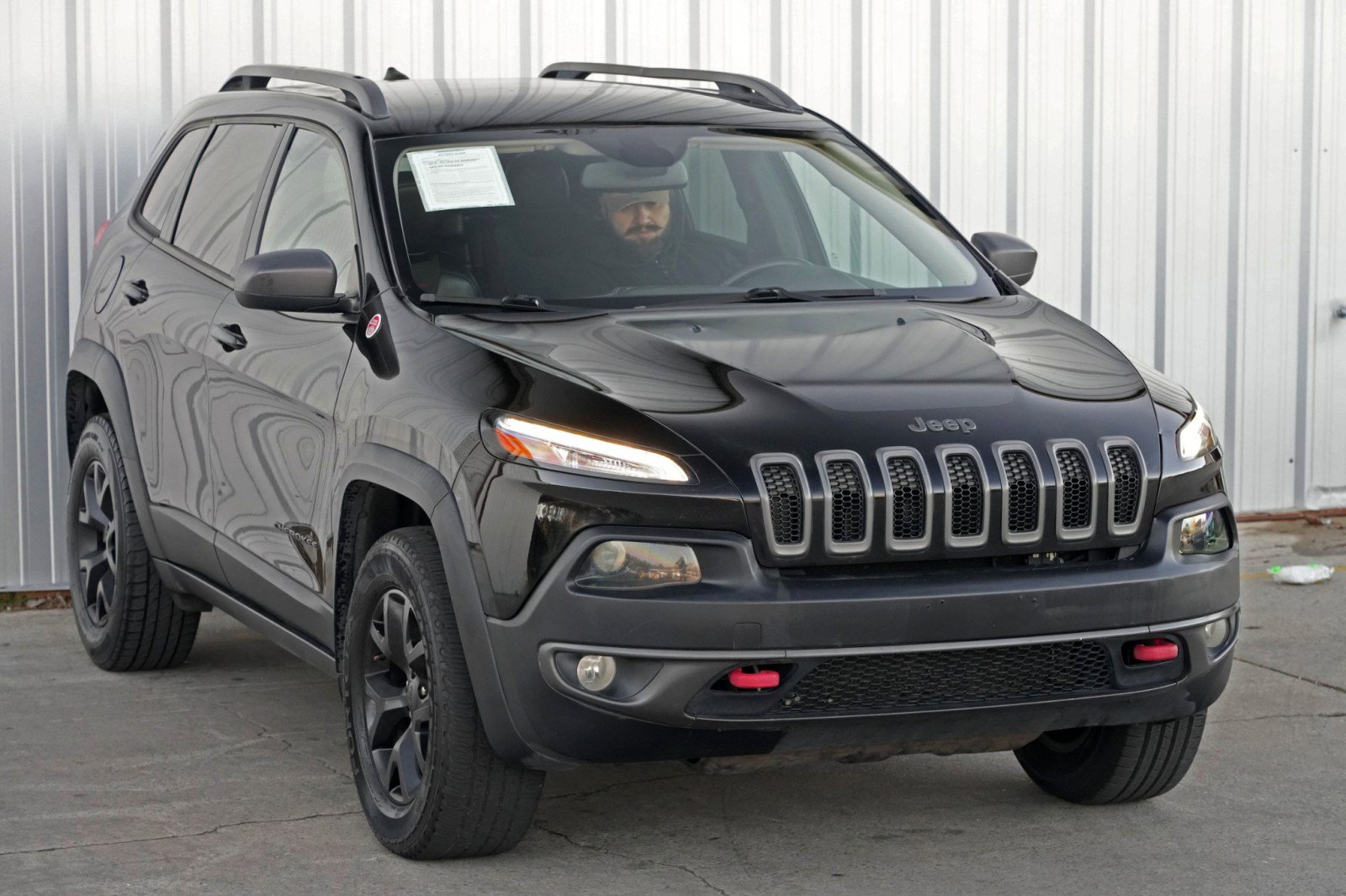 Used 2017 Jeep Cherokee Trailhawk w/ Cold Weather Group image 50