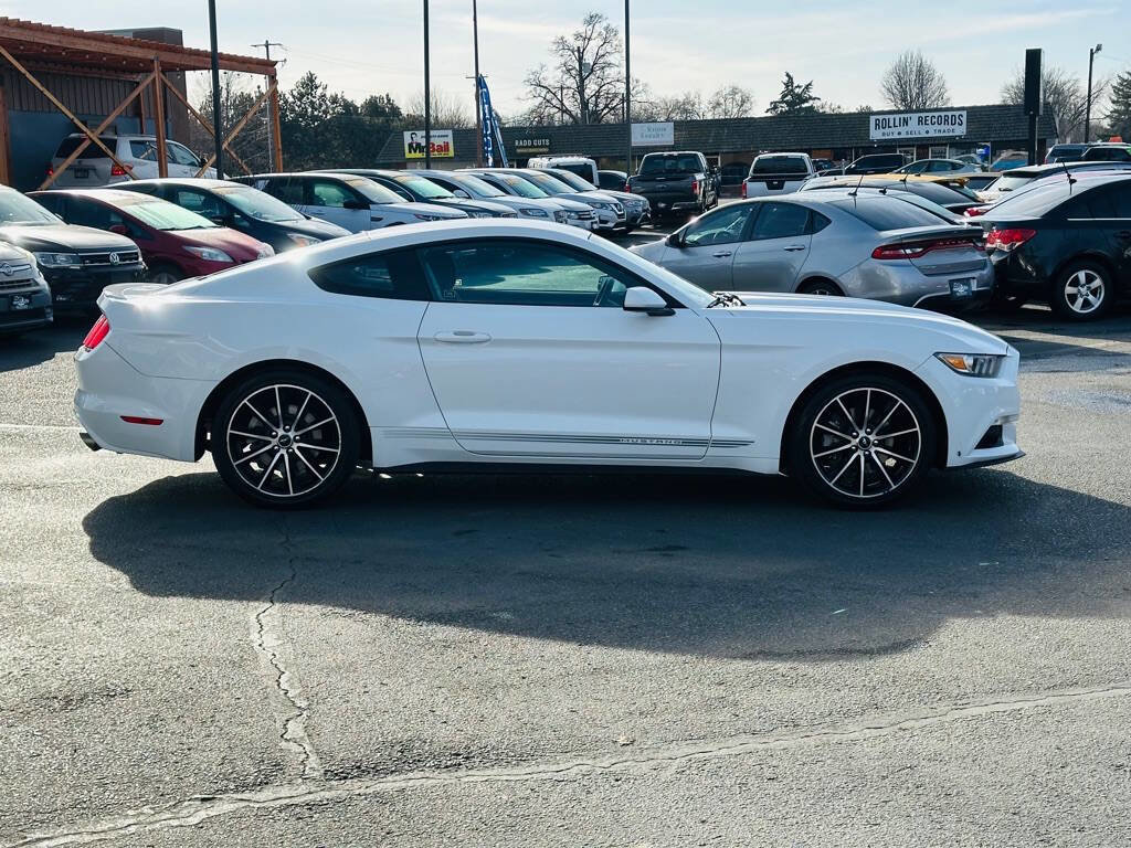 Used 2017 Ford Mustang EcoBoost 2dr Fastback w/ Wheel & Stripe Package image 8
