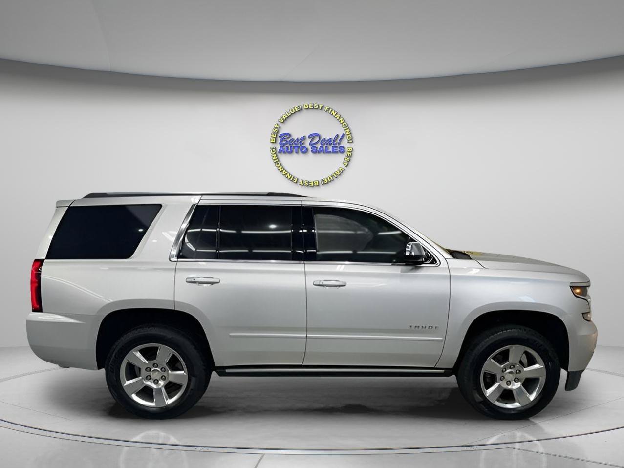 Used 2019 Chevrolet Tahoe Premier AWD/4WD image 7