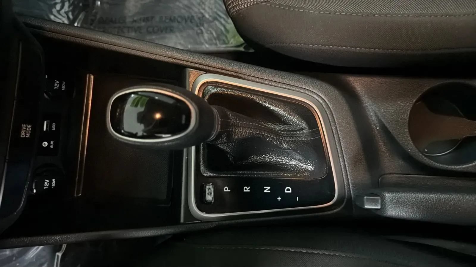 Used 2020 Hyundai Accent SE w/ Cargo Package FWD image 12