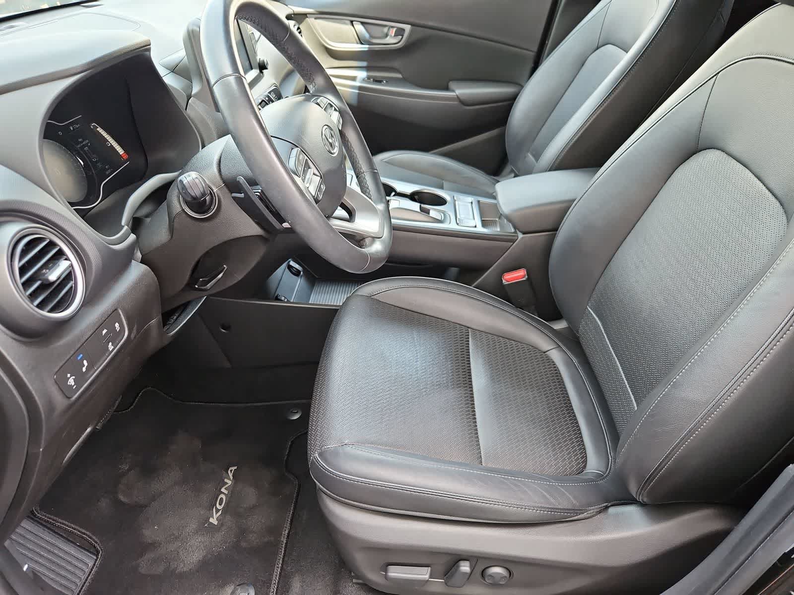 Used 2021 Hyundai Kona Limited w/ Cargo Package FWD image 16