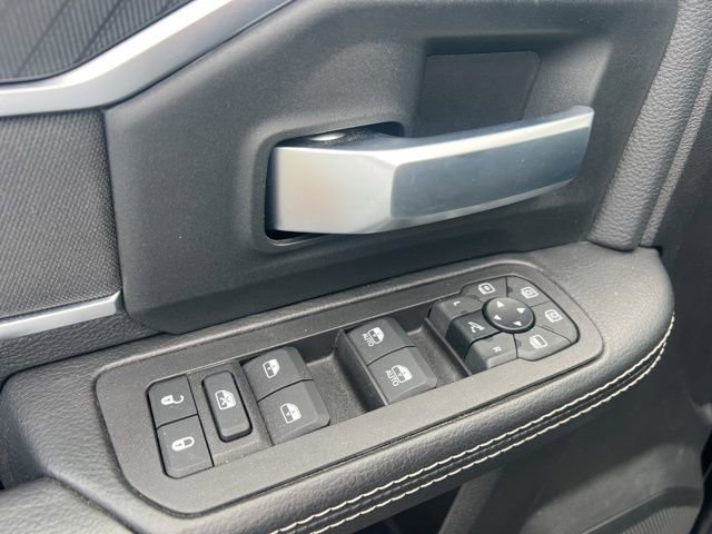 Used 2025 RAM 3500 Big Horn image 11