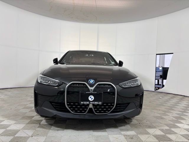 Used 2023 BMW i4 eDrive35 w/ Premium Package RWD image 2