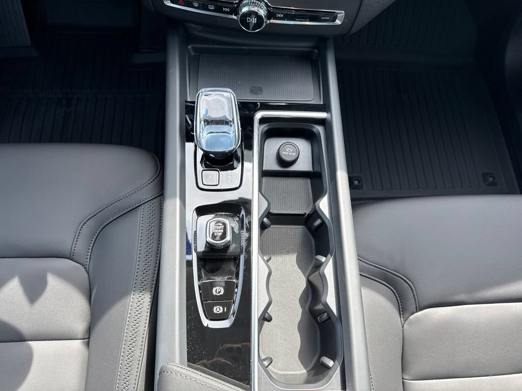 New 2026 Volvo XC60 B5 Plus w/ Climate Package AWD/4WD image 23