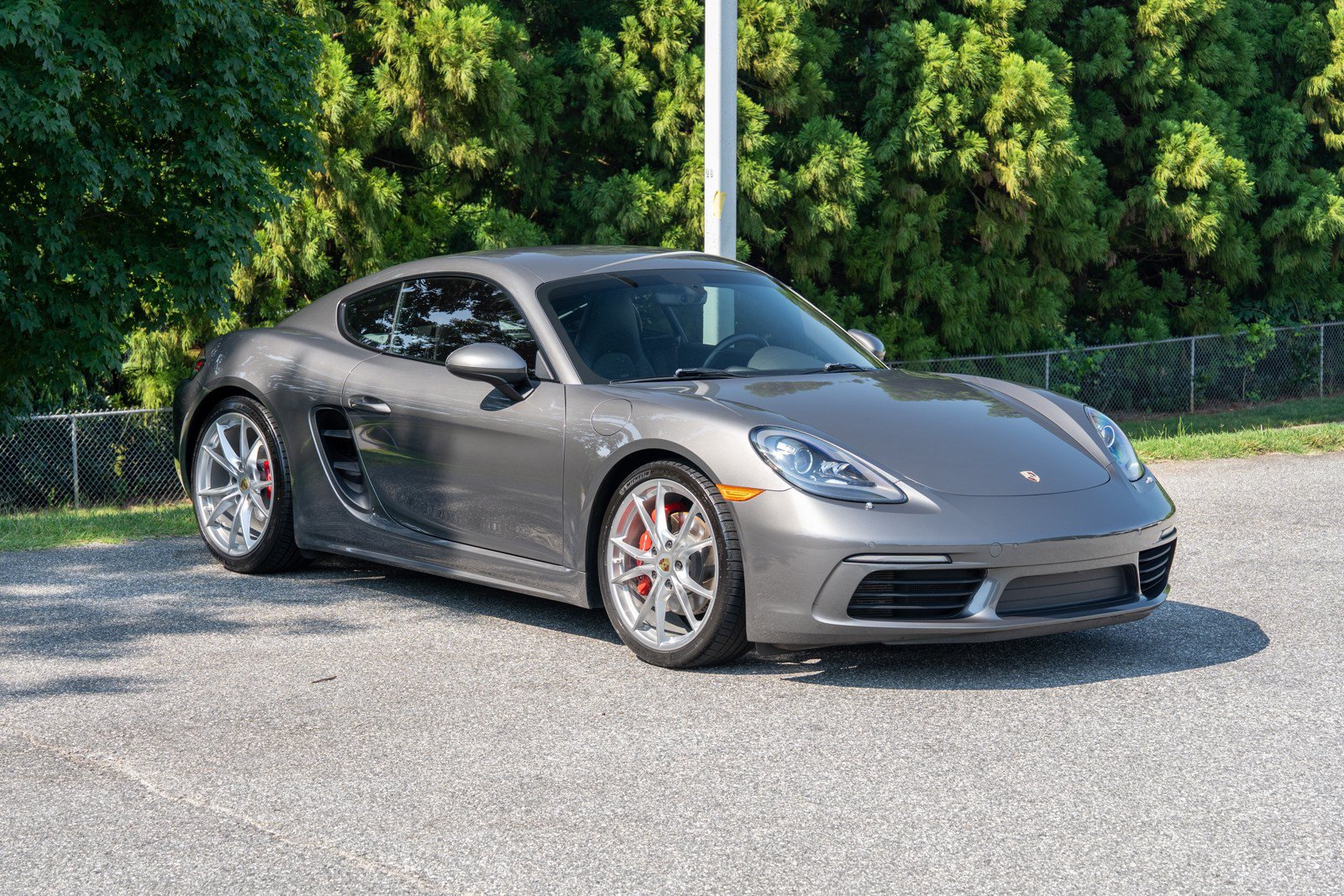 Used 2018 Porsche 718 Cayman S RWD image 9