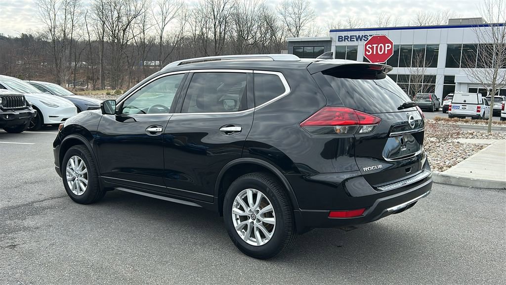 Used 2018 Nissan Rogue SV w/ Premium Package image 7