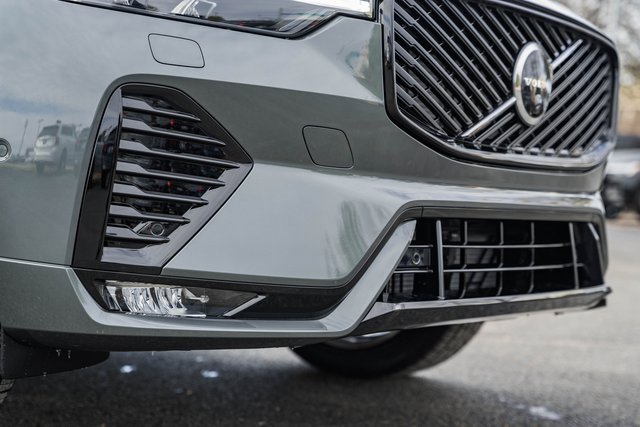 New 2026 Volvo XC60 B5 Plus w/ Protection Package Premier image 14