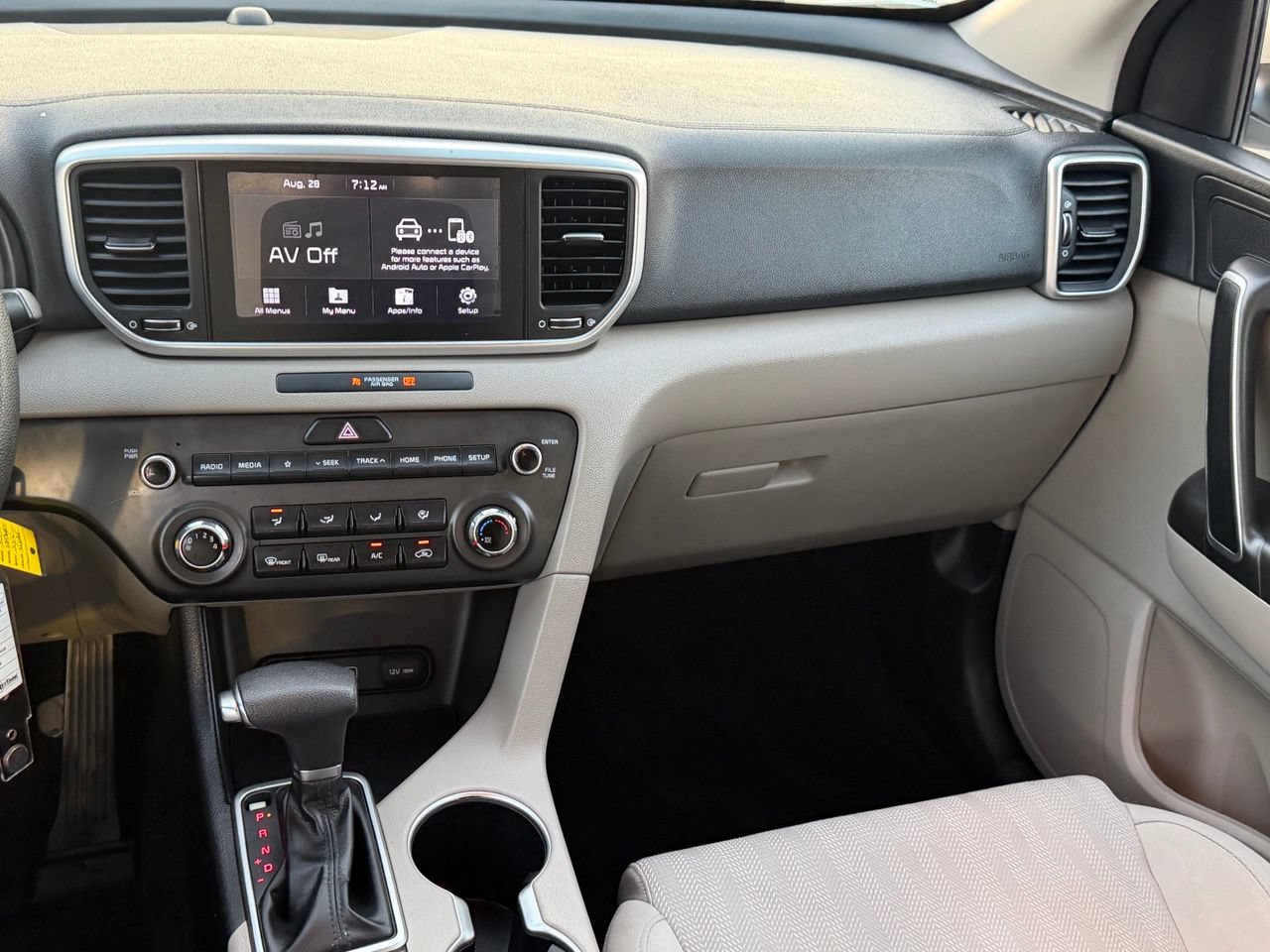 Used 2020 Kia Sportage LX AWD/4WD image 12