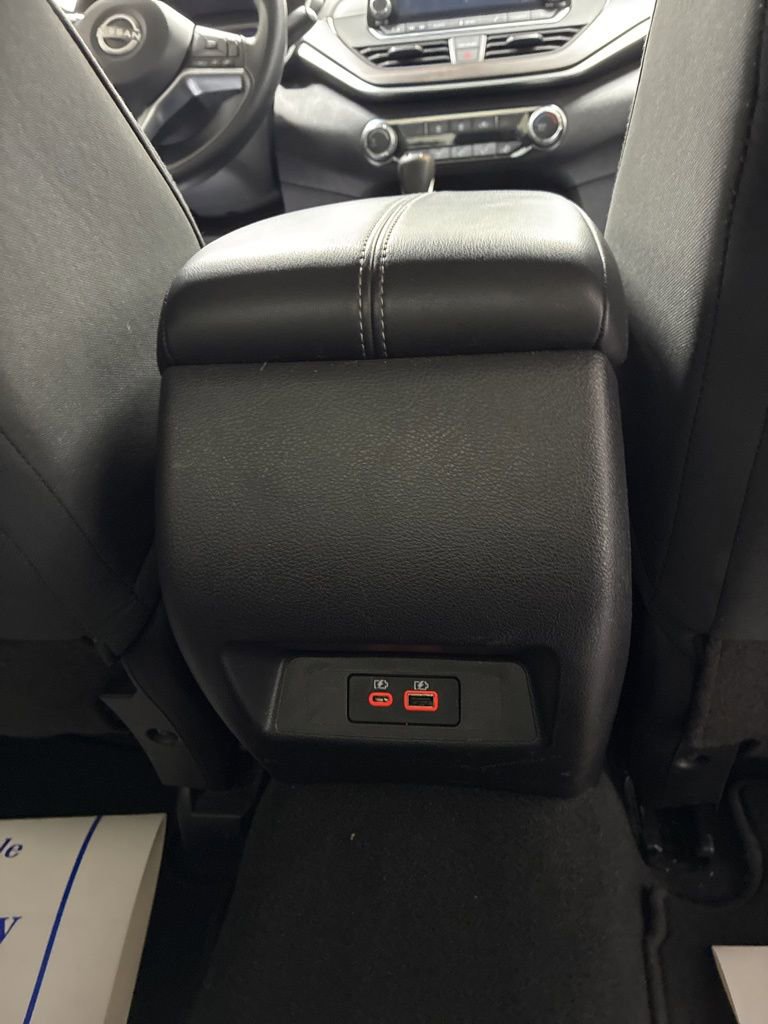 Used 2024 Nissan Altima 2.5 SV image 21