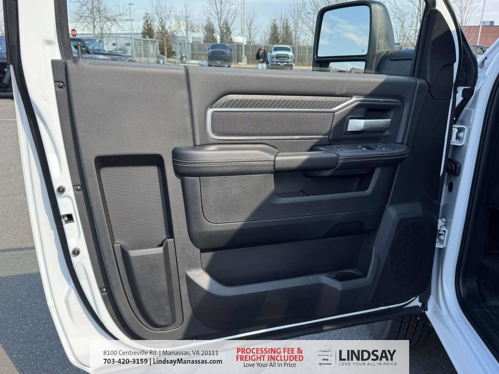 New 2026 RAM 3500 Big Horn AWD/4WD image 14