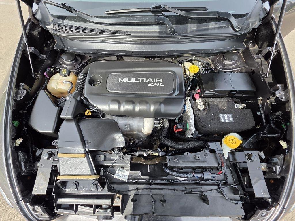 Used 2017 Jeep Cherokee 75th Anniversary image 18