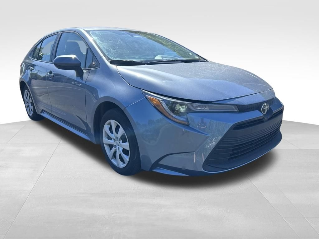 Certified 2025 Toyota Corolla LE FWD image 7