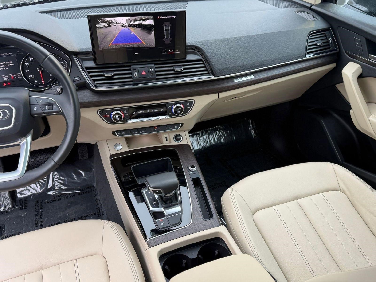 Used 2023 Audi Q5 2.0T Premium w/ Convenience Package image 31