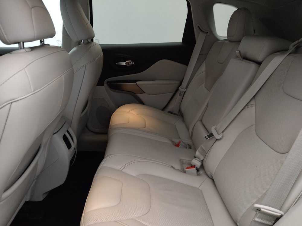 Used 2020 Jeep Cherokee Limited AWD/4WD image 18