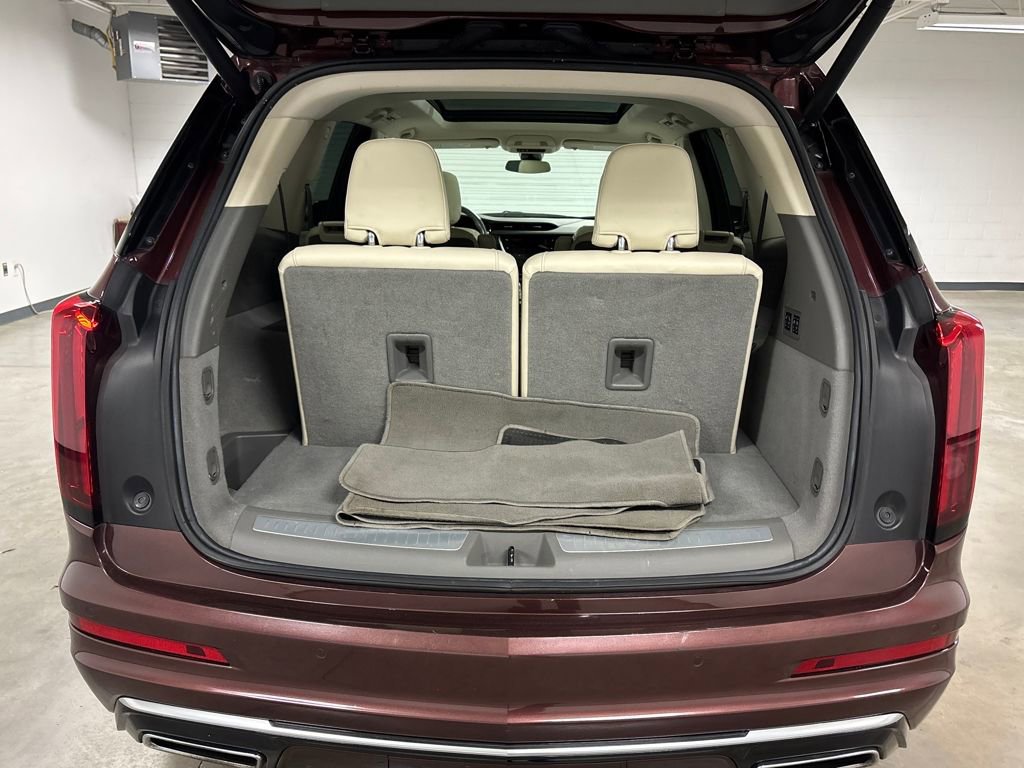 Used 2023 Cadillac XT6 Premium Luxury image 22