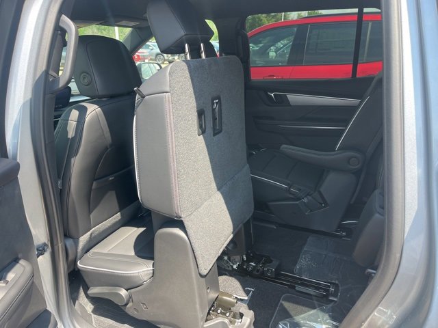 New 2025 Buick Enclave Preferred w/ Power Package image 38