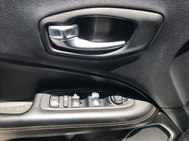 Used 2017 Jeep Compass Sport w/ Tech Group FWD image 12