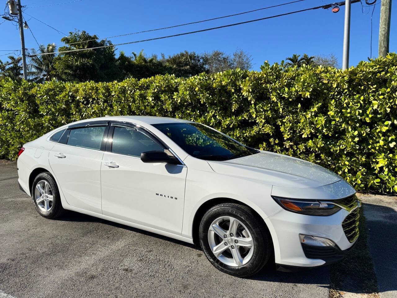Used 2020 Chevrolet Malibu LS image 1
